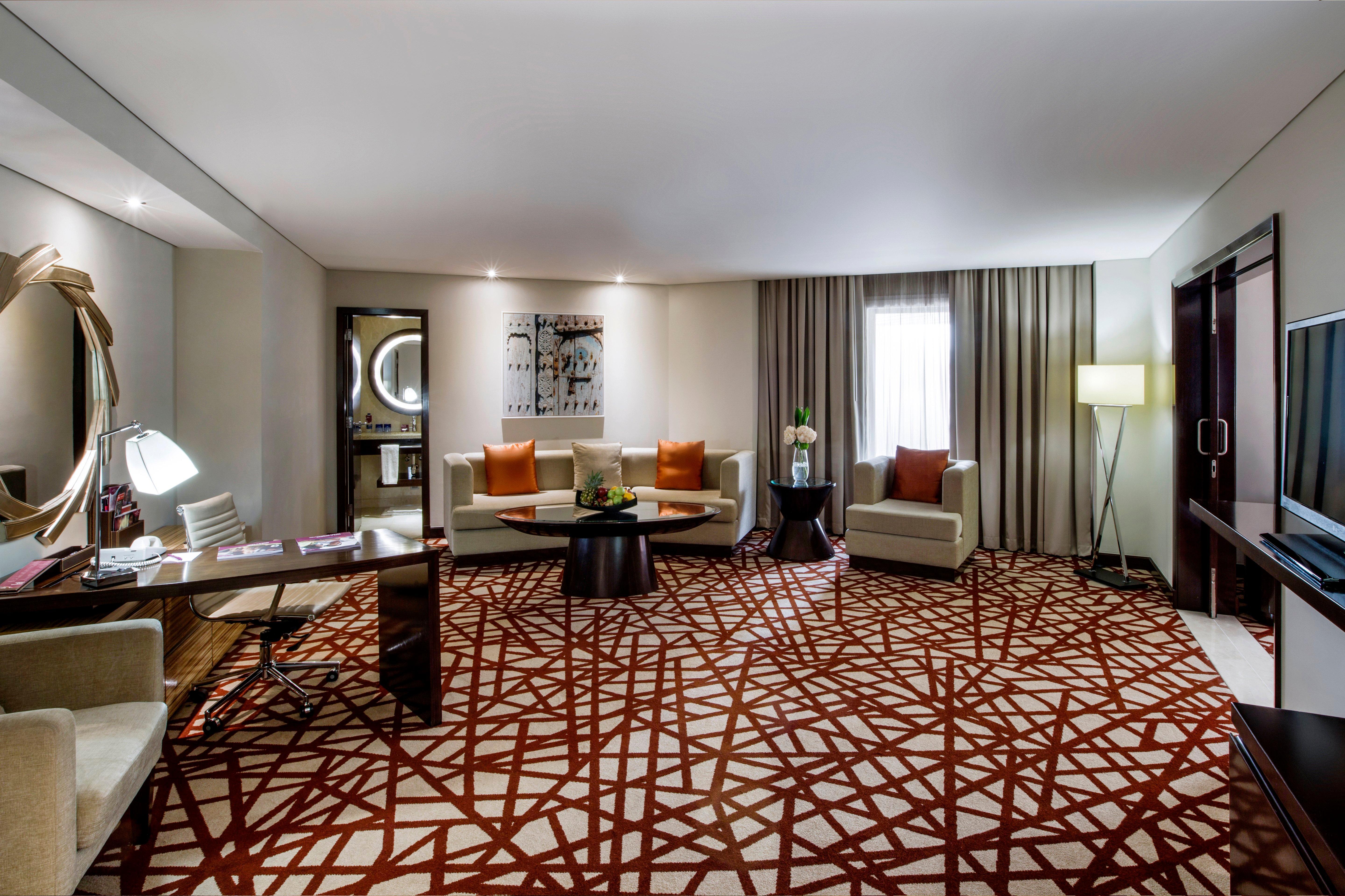 Hotel Crowne Plaza Dubai Deira By Ihg Exterior foto A suite at the hotel