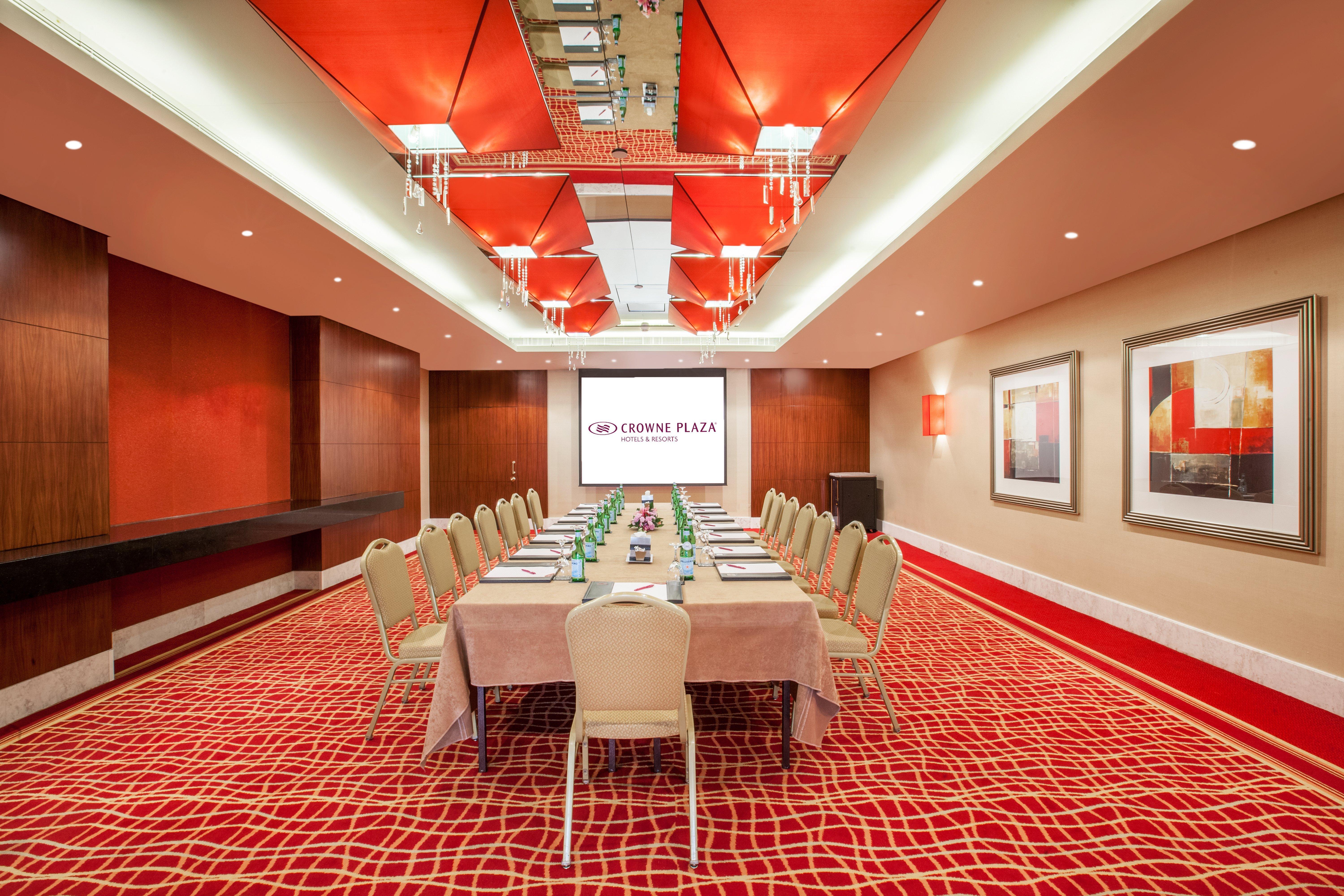 Hotel Crowne Plaza Dubai Deira By Ihg Exterior foto Meeting room